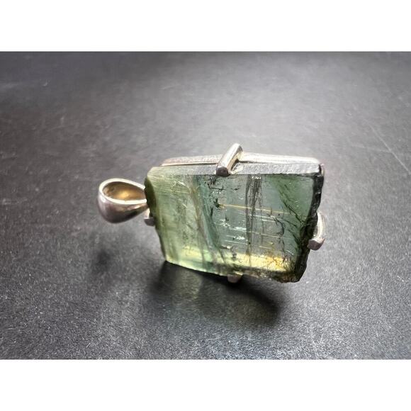 NEW Green teal tourmaline sterling silver pendant 3.16 grams - Picture 10 of 13